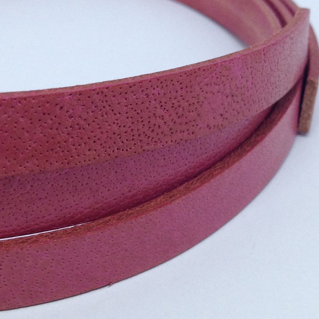 Шнур шкіра 10х2 мм тип U0658 рожевий плоский Італія