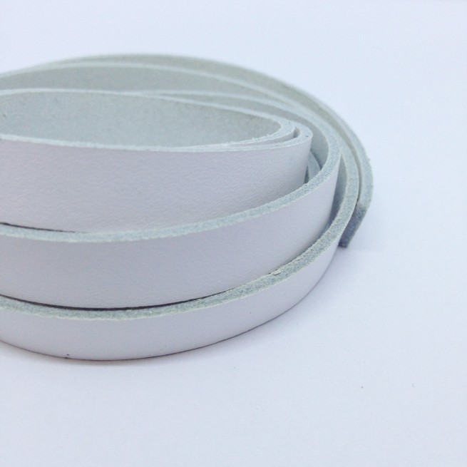 Шнур шкіра 10х2 мм тип U0658 білий плоский Італія