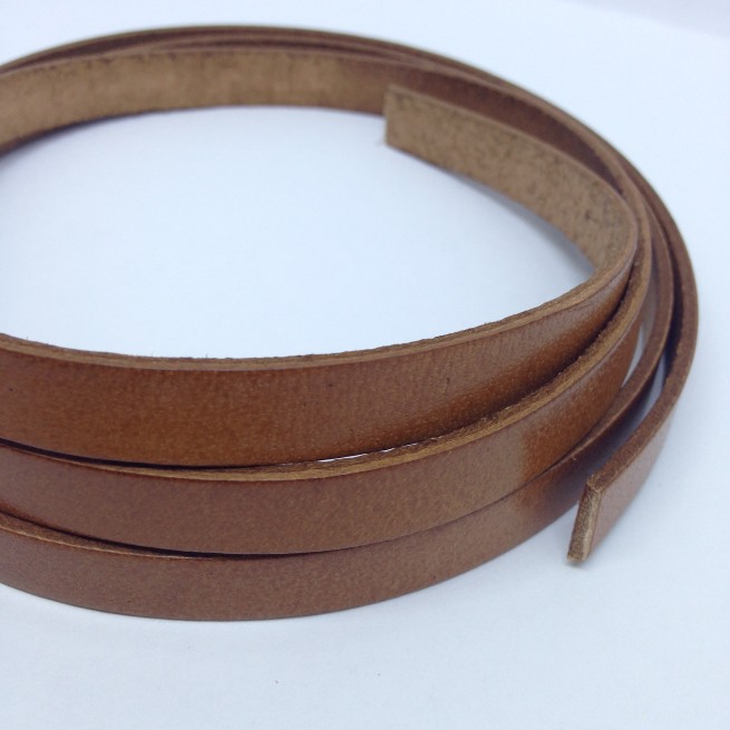 Шнур шкіра 10х2 мм тип U0658 коричневий коньяк плоский Італія