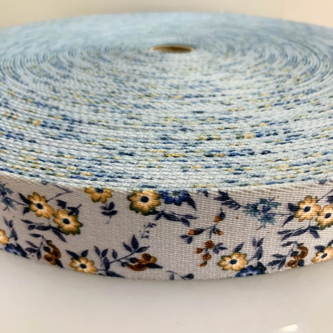 Стрічка ремінна 40 мм нейлон блакитний квіти Італія