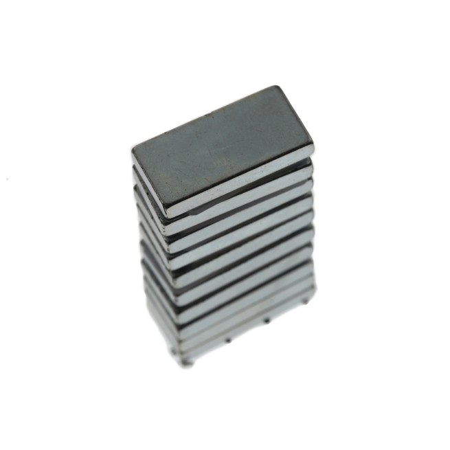 Пластина магнітна НІКЕЛЬ 20х10х3 мм потайна
