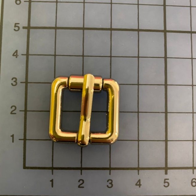 Пряжка НІКЕЛЬ 15 мм квадратна