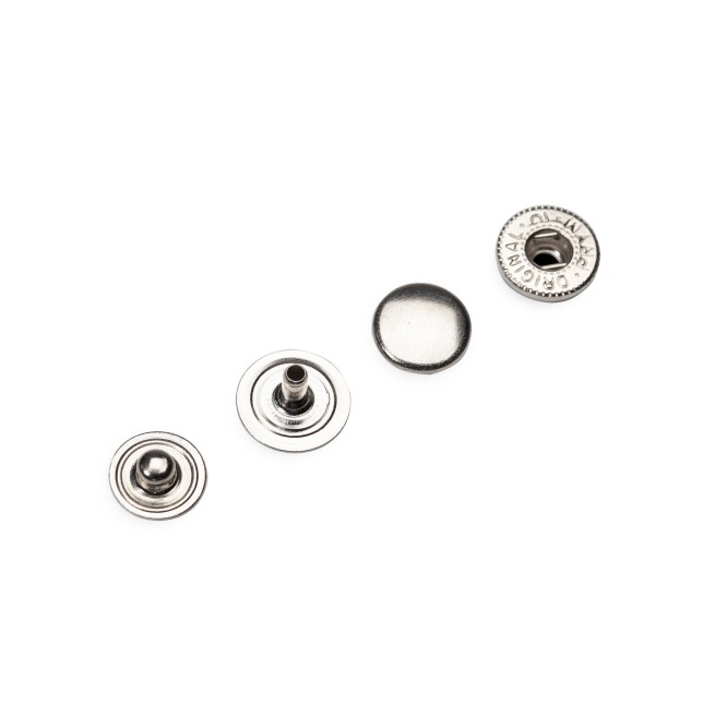 Кнопка Альфа НІКЕЛЬ 8,8 мм тип X0057 (4 частини)
