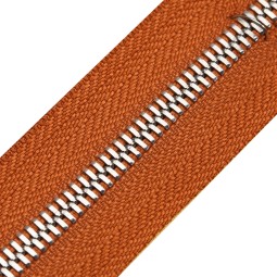 Блискавка метал FUTURA рулонний 5 мм коричневий КОНЬЯК / нікель