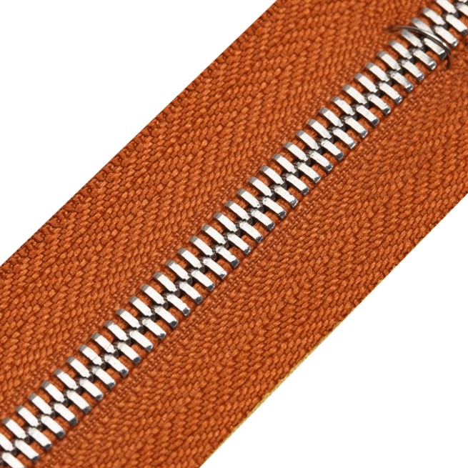 Блискавка метал FUTURA рулонний 5 мм коричневий КОНЬЯК / нікель