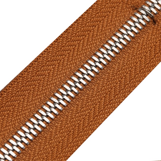 Блискавка метал FUTURA рулонний 5 мм коричневий КАРАМЕЛЬ / нікель