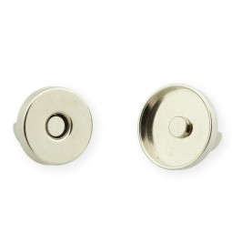 Кнопка магнітна НІКЕЛЬ 18 мм з вусиками