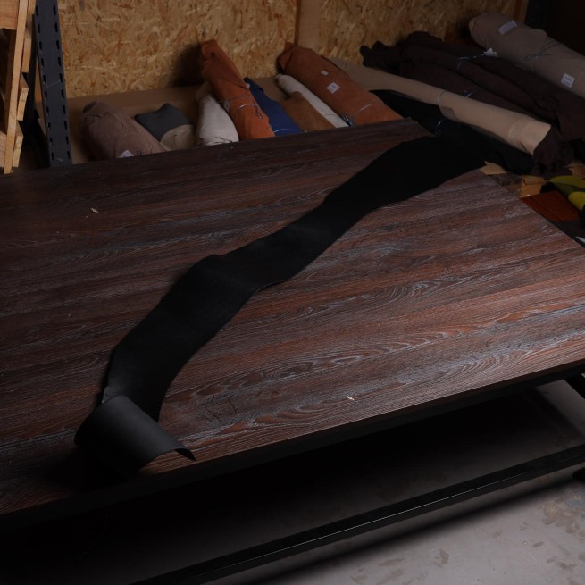 Шкіра ремінна ДНІСТЕР чорна пола 2,6-2,8