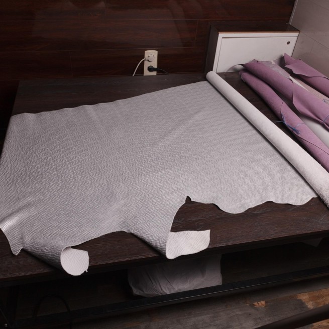 Шкіра ВРХ сріблястий сірий STAMP ЗМІЯ 1,2-1,4