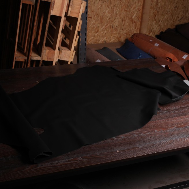 Шкіра ВРХ чорний АВАЛОН матовий 1,0-1,2