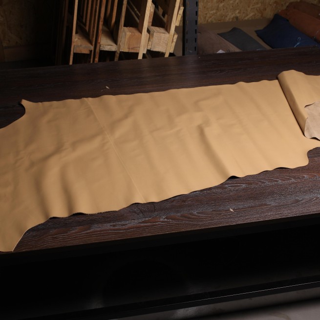 Шкірпідклад яловий беж TAN н/матов 0,7