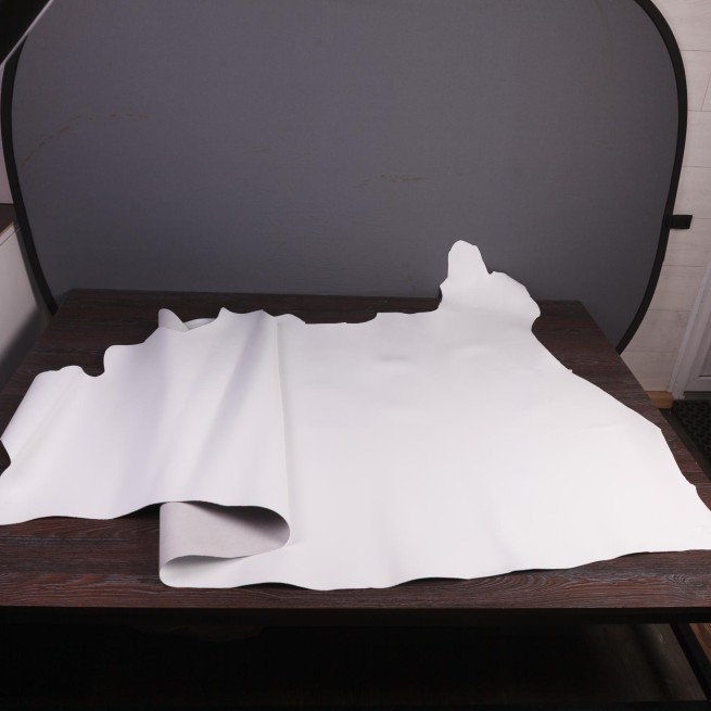 Шкіра ВРХ КАЙЗЕР білий 1,4-1,6 н/глянець