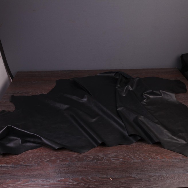 Шкірпідклад яловий LUX чорний 0,8-1,0