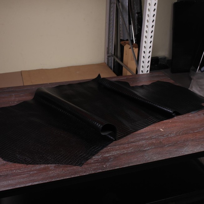 Шкіра ВРХ Крокодил ALIGO чорний глянець 1,1-1,3