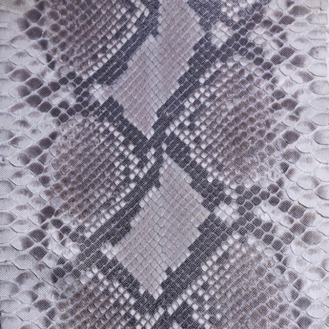 Пітон натуральний №25 св.сірий з перламутром