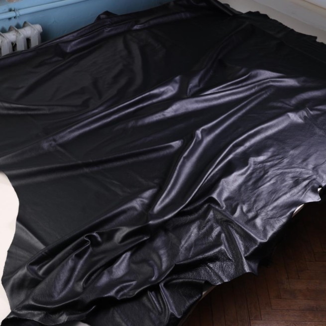Шкіра меблева чорний LIANA JET BLACK 1,1 п/мат